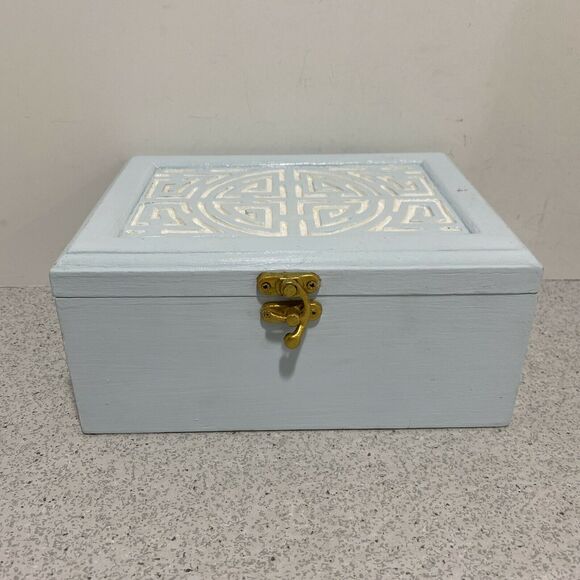 Vintage jewelry trinket keepsake box modified wood painted blue & white crafted - Picture 2 of 10